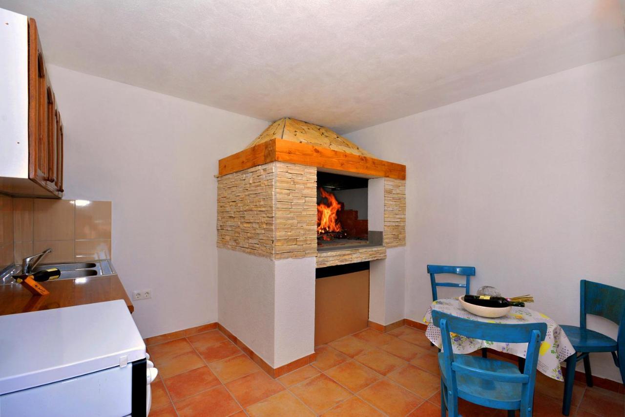 Apartment Wild Rose Podstrana Exterior foto